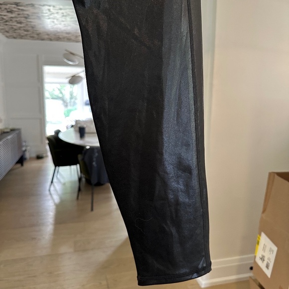 Black, shiny, sexy liquid leggings - Size L/XL - Picture 7 of 14